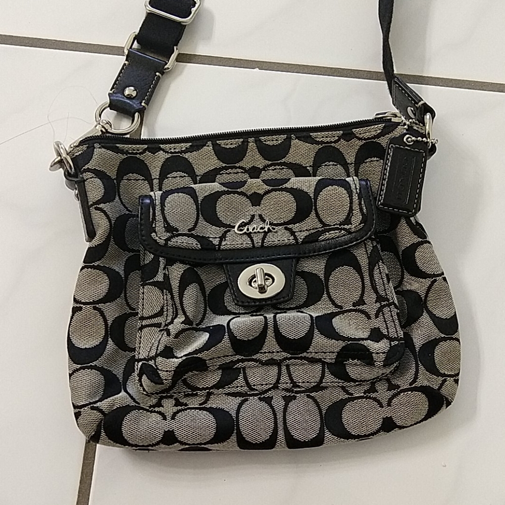 Small coach crossbody